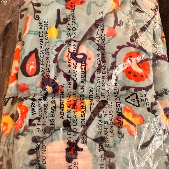 New In packaging LuLaRoe TC2 - Picture 2 of 4